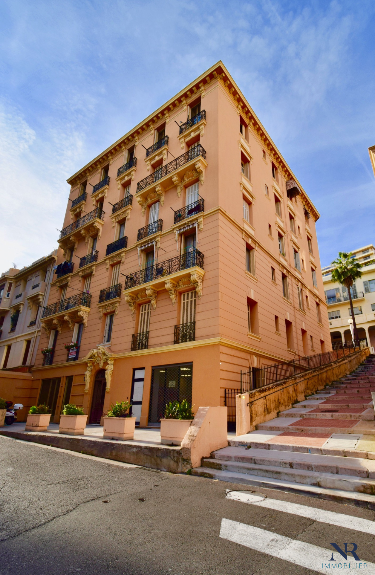 vente URGENTBAISSE PRIX     VENTE APPARTEMENT DEUX RUES
